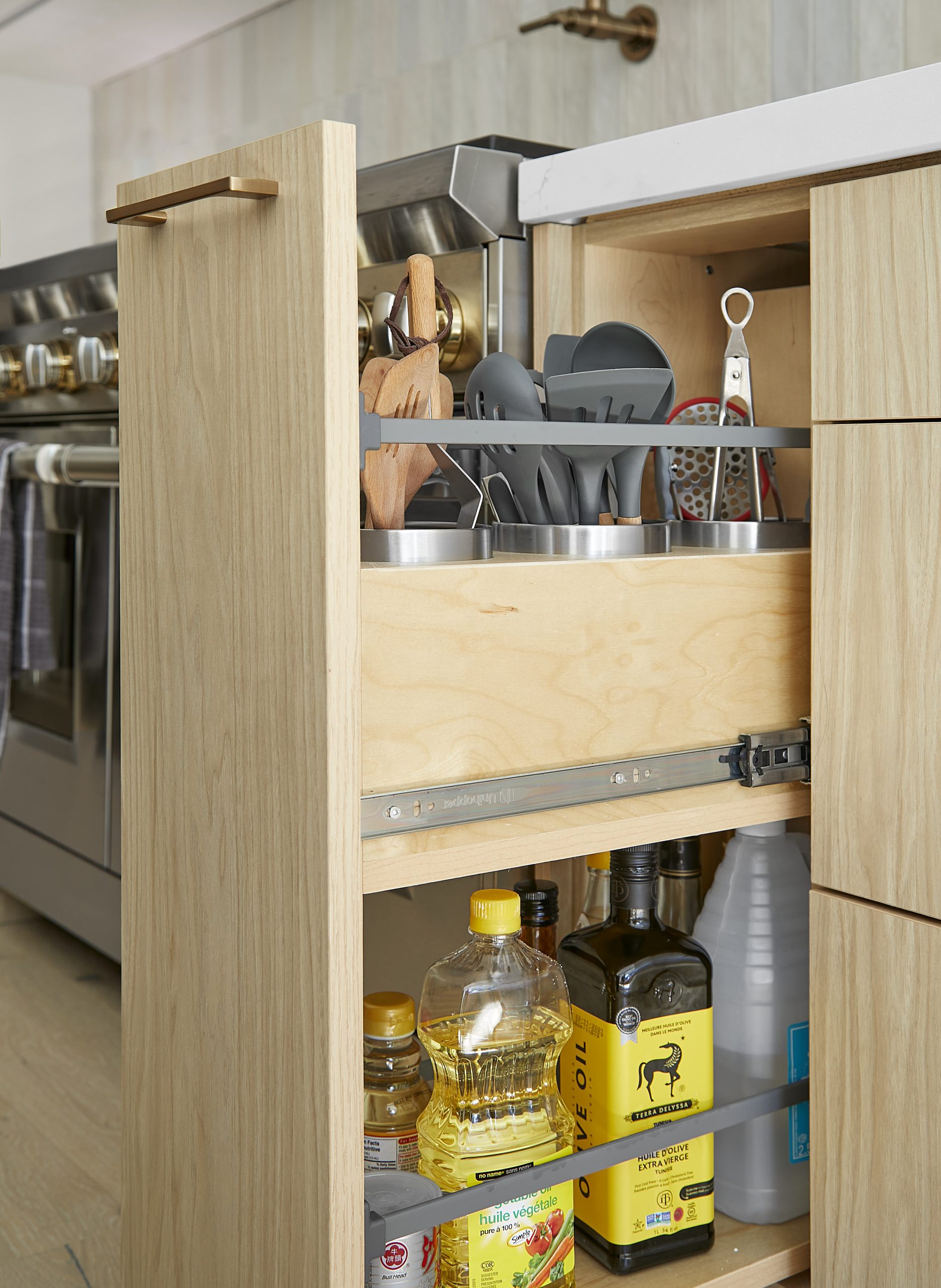 Integrated bar cabinet
