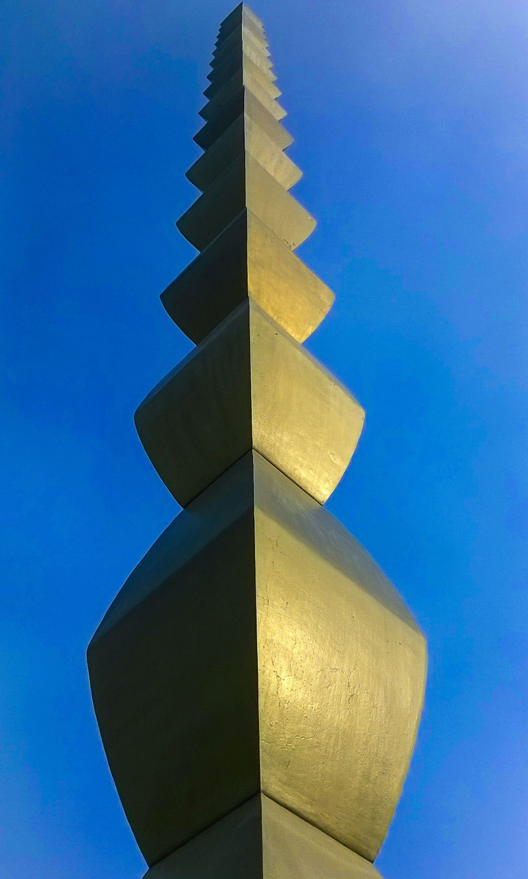Repeating geometric forms of a tall outdoor column